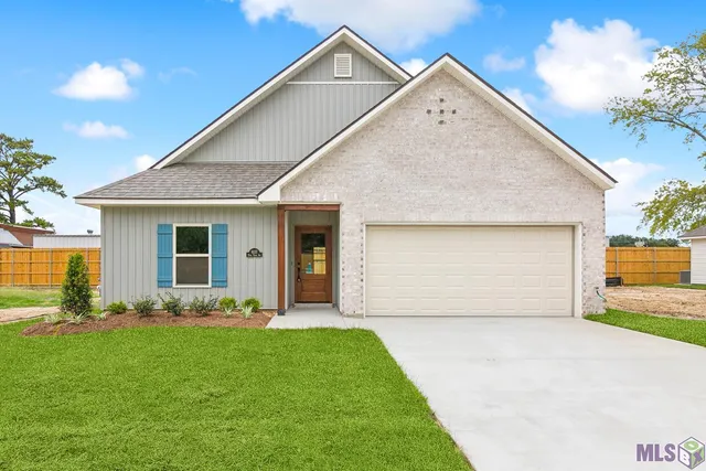 $294,900 | Lot 12 Dune Terre Avenue, Baton Rouge, LA 70806