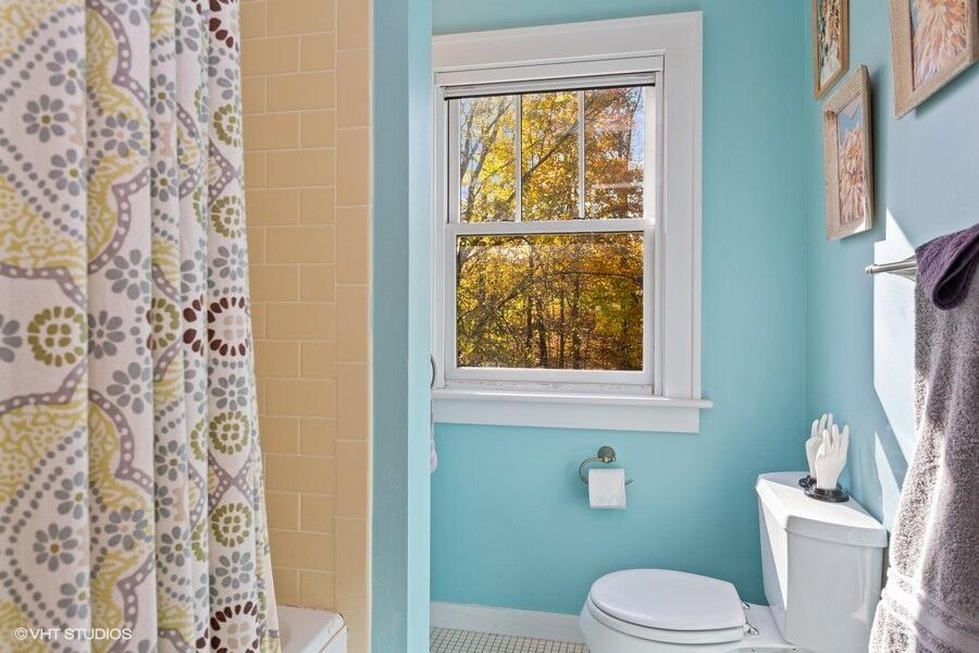 19714 South Lakeside Road New Buffalo, MI 49117 - Photo 31 of 47 30_19714LakesideRd_8_Bathroom_LowRes