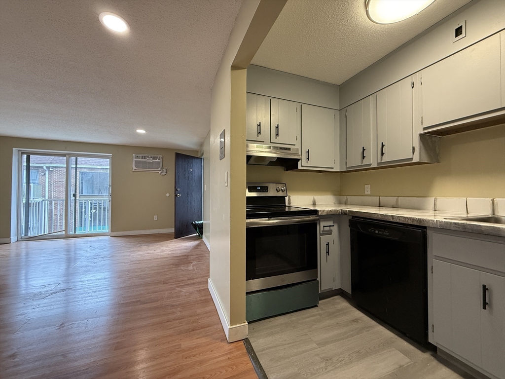 1186 Worcester Road, Unit 1221 Framingham, MA 01702 - Photo 18 of 42 Gallery Image 18