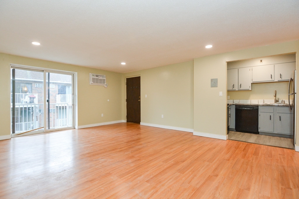 1186 Worcester Road, Unit 1221 Framingham, MA 01702 - Photo 25 of 42 Gallery Image 25