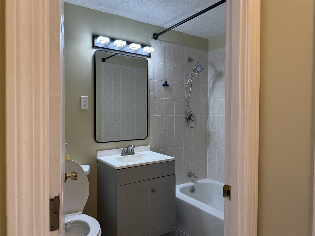 1186 Worcester Road, Unit 1221 Framingham, MA 01702 - Photo 30 of 42 Gallery Image 30