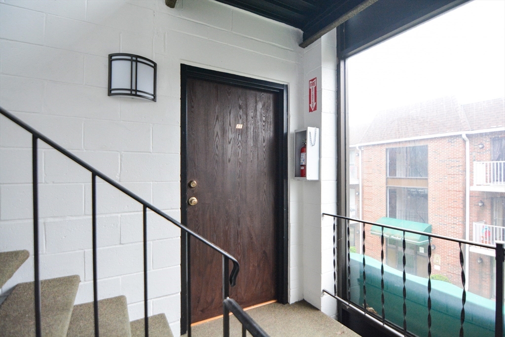 1186 Worcester Road, Unit 1221 Framingham, MA 01702 - Photo 5 of 42 Gallery Image 5