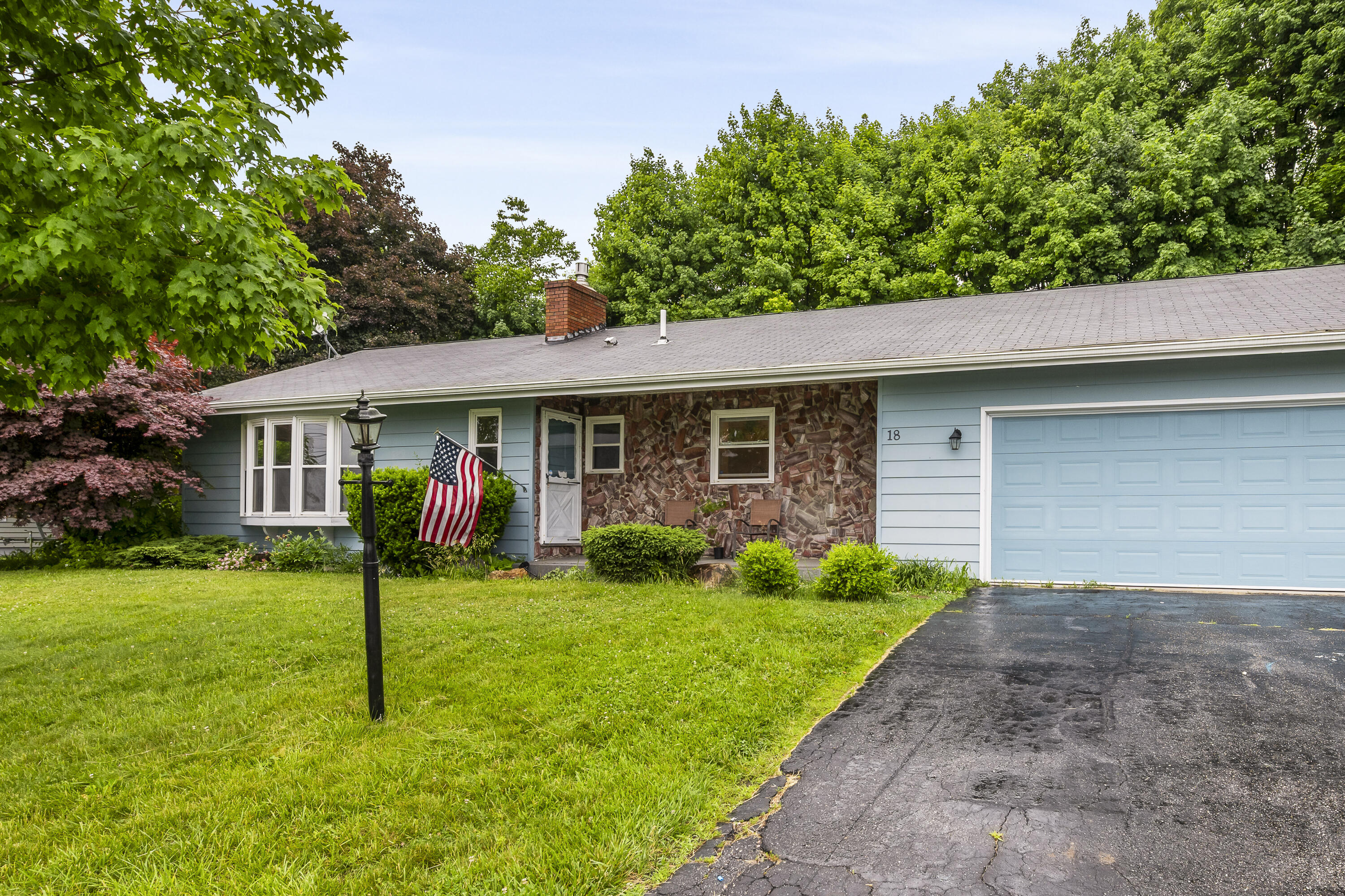 18 Caron Street Lewiston, ME 04240 - Photo 4 of 39 04-18 Caron St, Lewiston, ME-TP