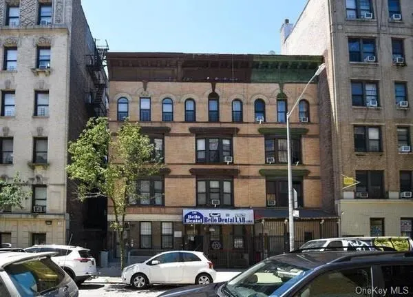 a car parked in front of a building