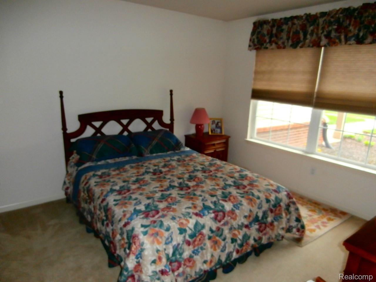 4031 Hampton Ridge Boulevard Howell, MI 48843 - Photo 16 of 23 P1010024 - Copy.JPG