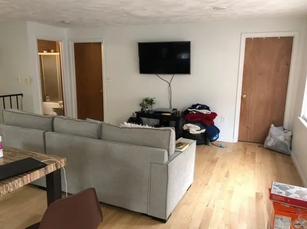 $5,950 | 314 East 8th Street, Unit 1, Boston, MA 02127