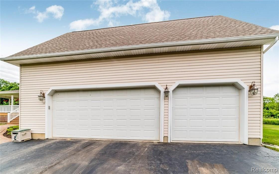 4964 Bullard Road Hartland, MI 48353 - Photo 5 of 40 5.jpg