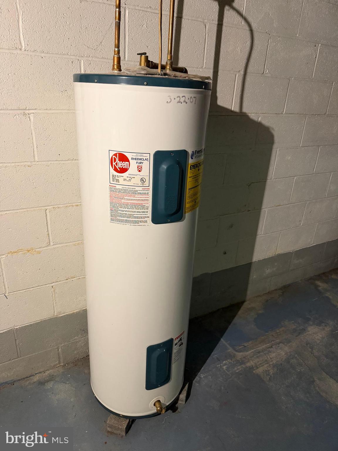 333 East Locust Street Lebanon, PA 17042 - Photo 17 of 17 a close view of refrigerator