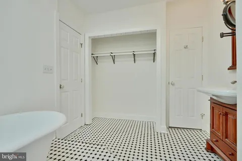 $209,000 | 1210 Washington Boulevard, Baltimore, MD 21230