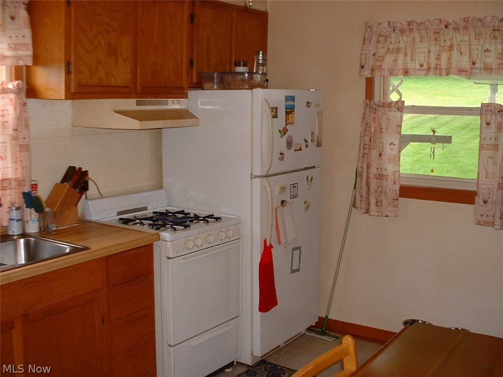 924 North Stateline Road Masury, OH 44438 - Photo 11 of 15