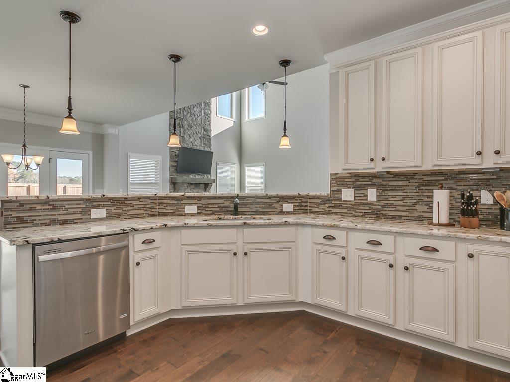 546 Grandon Road Greer, SC 29651 - Photo 17 of 36