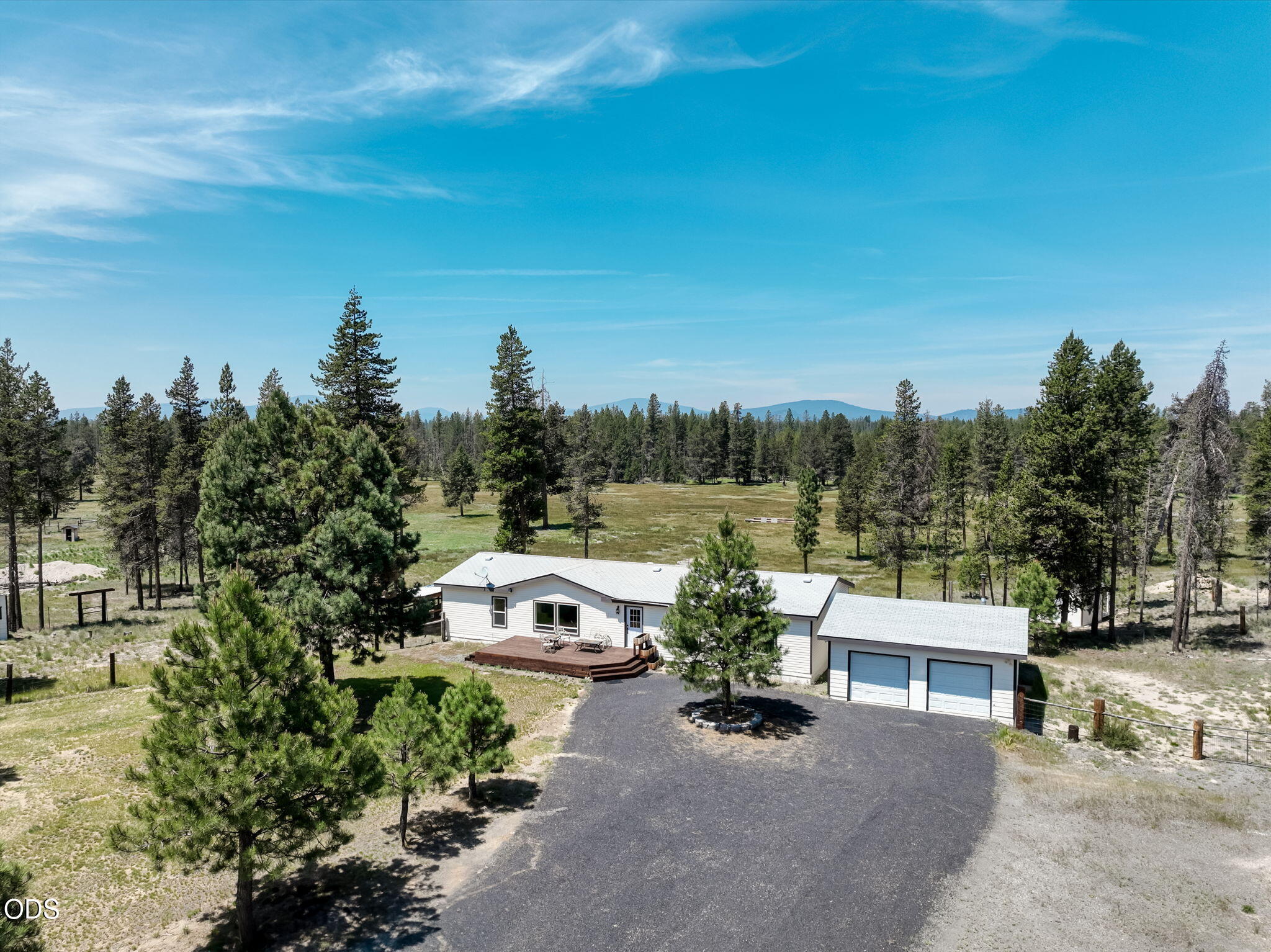 151154 Beal Road La Pine, OR 97739 - Photo 4 of 47