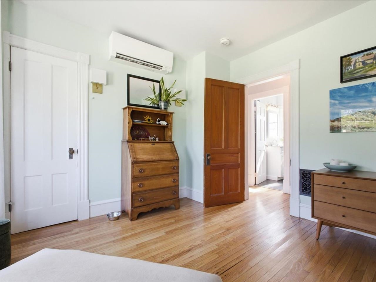 245 Loomis Street Burlington, VT 05401 - Photo 15 of 40