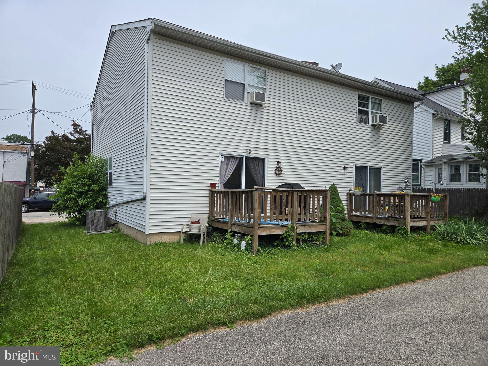 1106 East Pleasant Avenue Glenside, PA 19038 - Photo 2 of 2