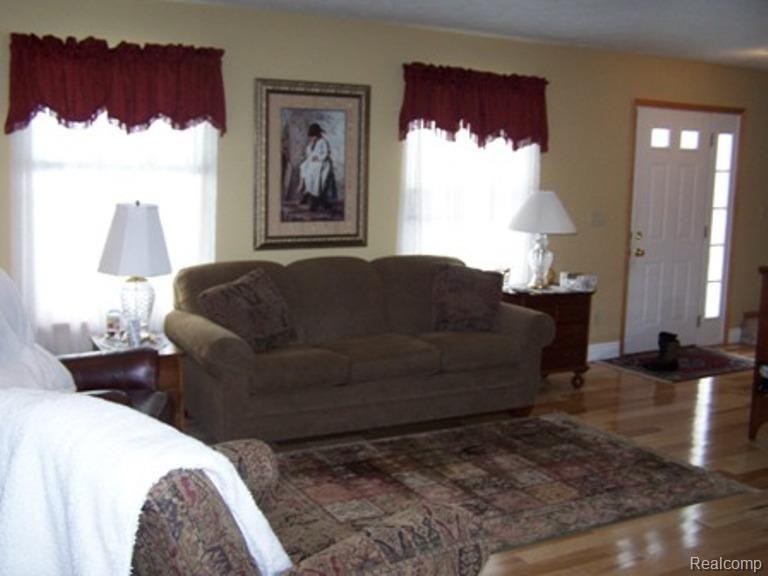 7740 Clyde Road Fenton, MI 48430 - Photo 12 of 44 clyde 002 (2).jpg