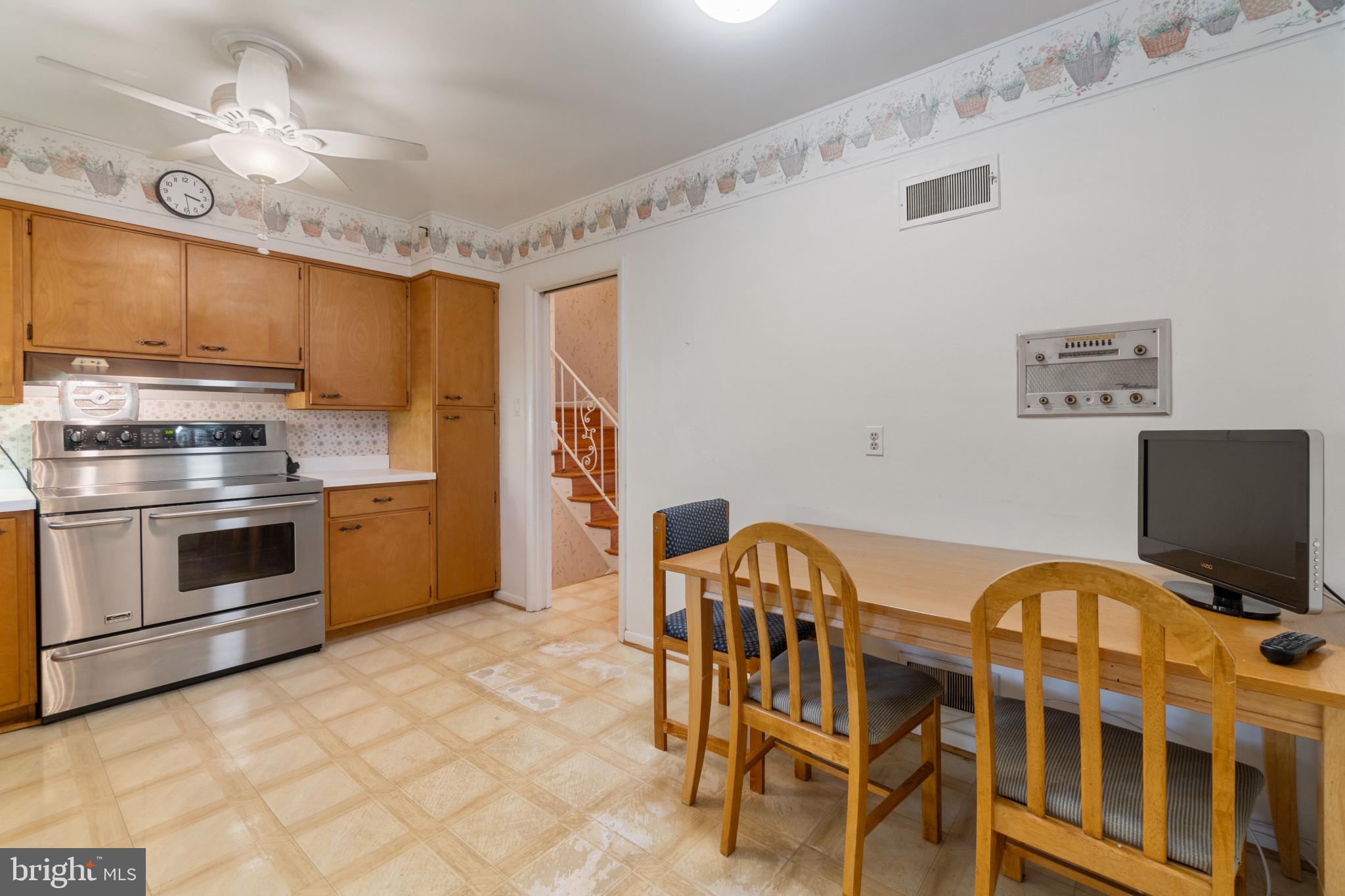 1606 Constance Street Silver Spring, MD 20902 - Photo 11 of 70