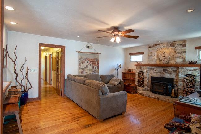 178 Riker Terrace Salinas, CA 93901 - Photo 3 of 31 Gallery Image 3