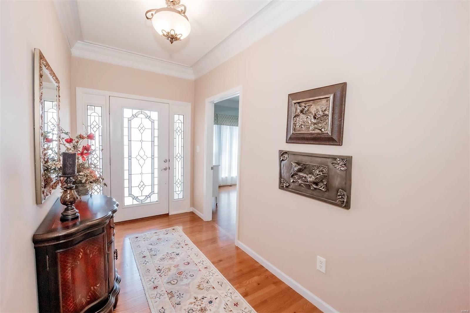 1512 Hollowbrook Drive St. Charles, MO 63303 - Photo 2 of 45