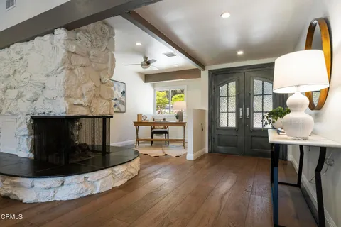 $1,899,000 | 3900 Ferntree Place, Glendale, CA 91214