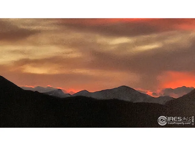 a black and white photo of a mountain