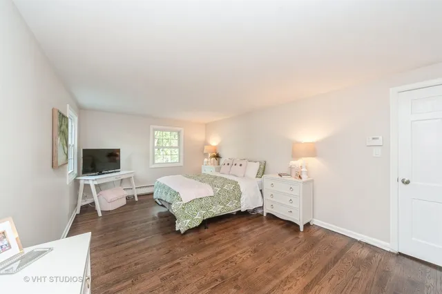 $799,000 | 1704 Executive Lane, Glenview, IL 60026