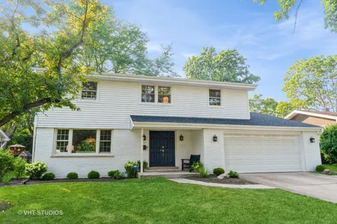 $799,000 | 1704 Executive Lane, Glenview, IL 60026