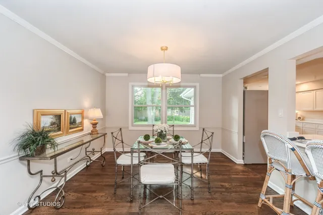 $799,000 | 1704 Executive Lane, Glenview, IL 60026