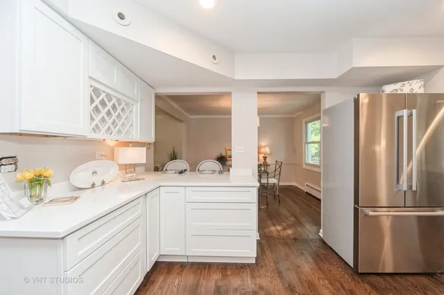 $799,000 | 1704 Executive Lane, Glenview, IL 60026