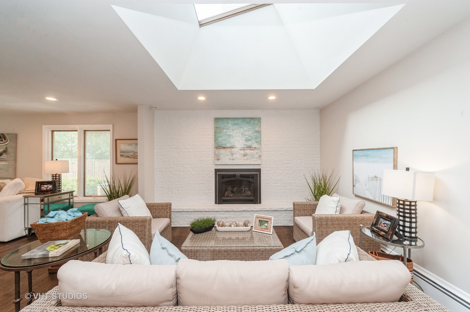1704 Executive Lane Glenview, IL 60026 - Photo 10 of 21 a living room with furniture and a large window