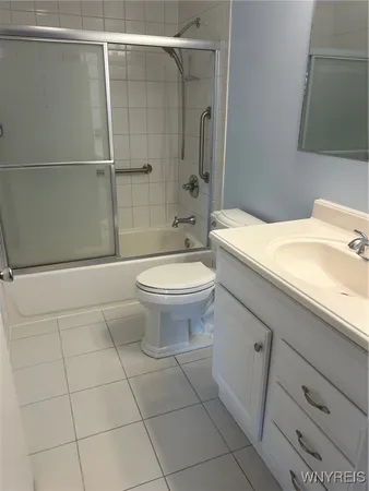 $1,600 | 80 Carriage Drive, Unit 1, Orchard Park, NY 14127