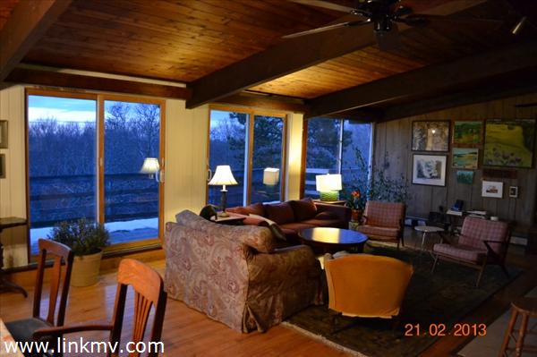 96 Longview Road West Tisbury, MA 02568 - Photo 3 of 25 http://d1qzqeyxiitrap.cloudfront.net/photos/24355/600/dd6d9be9.jpg