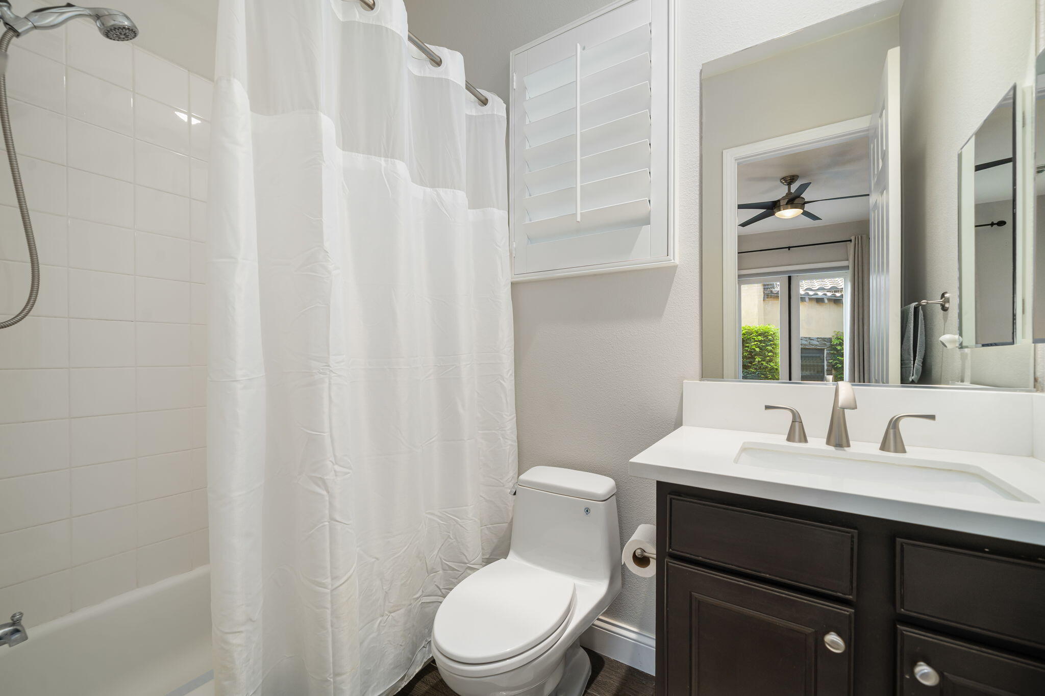 48864 Pear Street Indio, CA 92201 - Photo 24 of 45 50-web-or-mls-GTPear_OPMG_0825_050