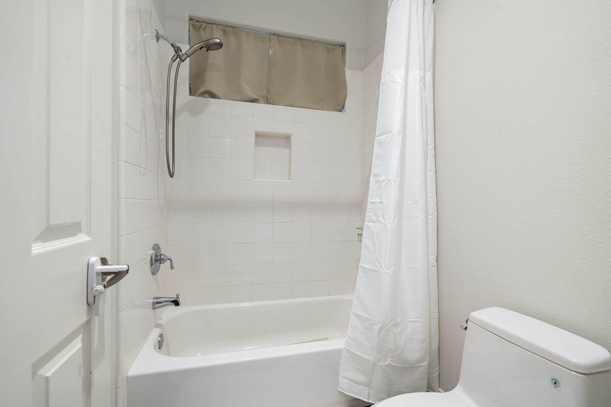 48864 Pear Street Indio, CA 92201 - Photo 27 of 45 46-web-or-mls-GTPear_OPMG_0825_046