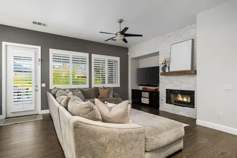 $1,050,000 | 48864 Pear Street, Indio, CA 92201