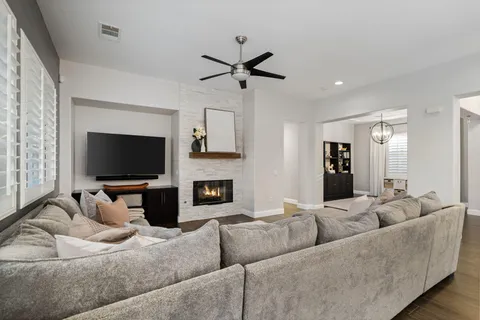 $1,050,000 | 48864 Pear Street, Indio, CA 92201