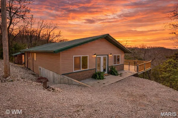 $325,000 | 89 Singing Oaks Drive, Sunrise Beach, MO 65079