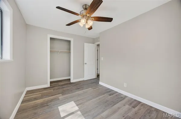 $325,000 | 89 Singing Oaks Drive, Sunrise Beach, MO 65079