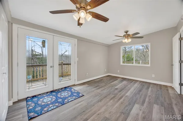 $325,000 | 89 Singing Oaks Drive, Sunrise Beach, MO 65079