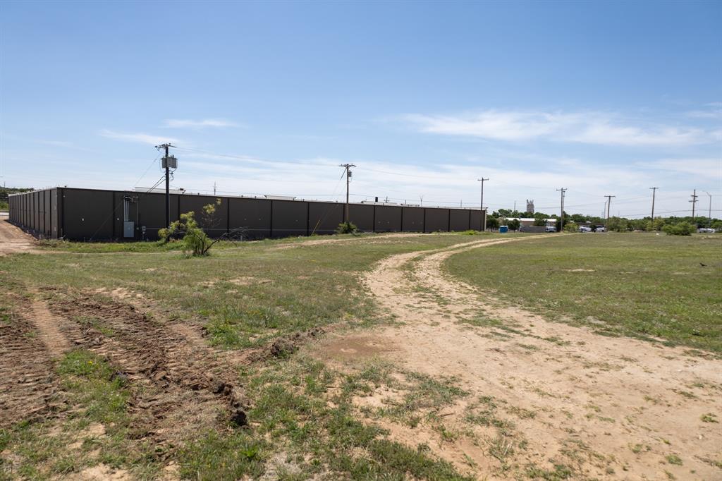 2102 North Ridge Road Lubbock, TX 79403 - Photo 12 of 18