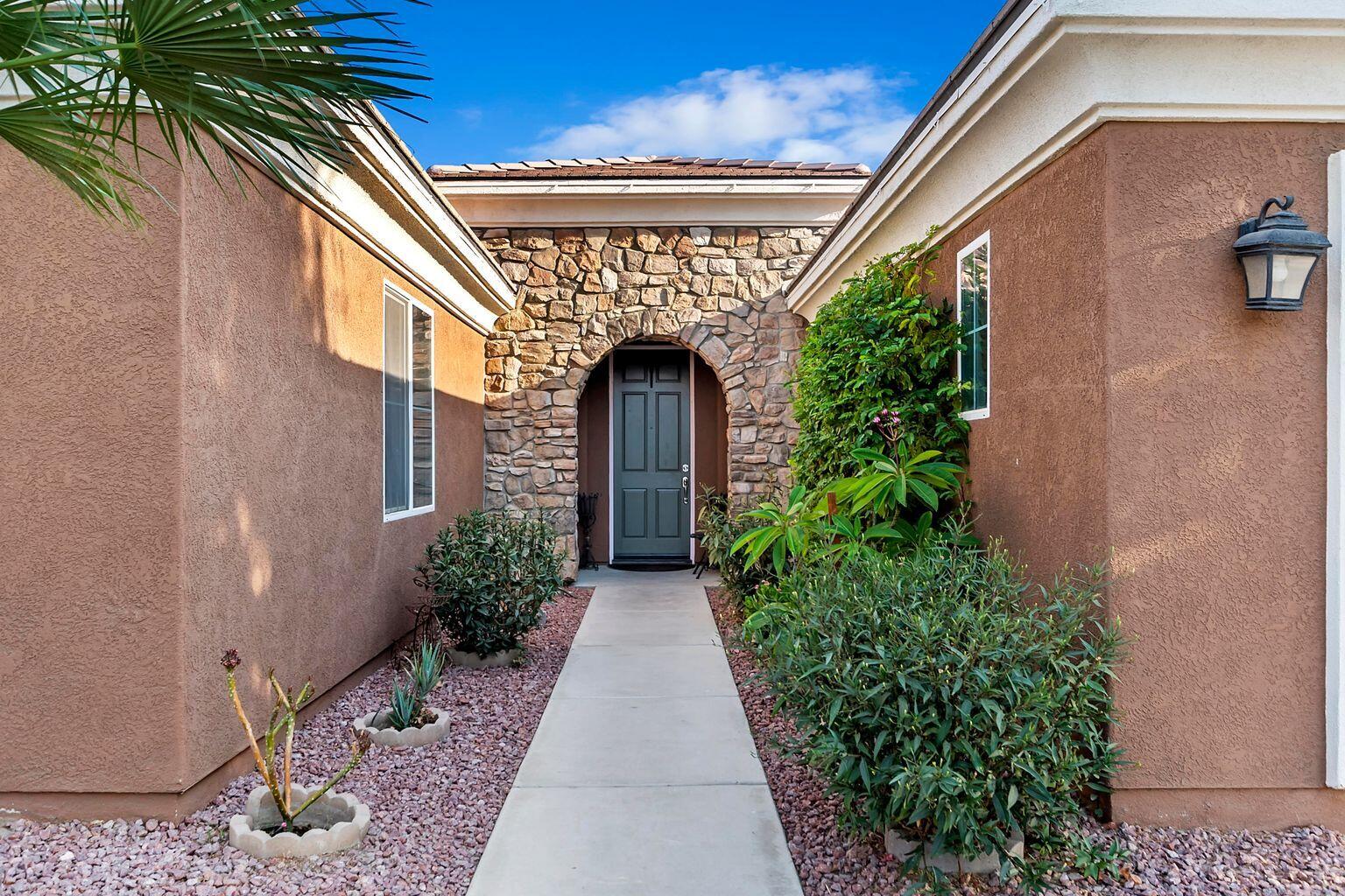 84481 Ruebens Way Coachella, CA 92236 - Photo 7 of 23 Entry