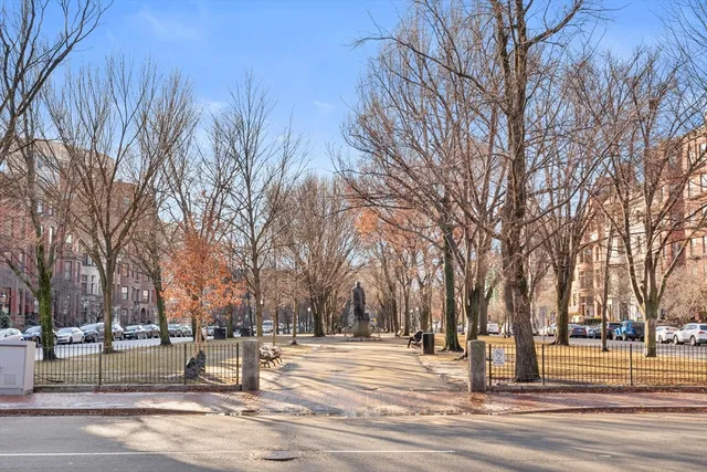 $4,150 | 280 Commonwealth Avenue, Unit 304, Boston, MA 02116