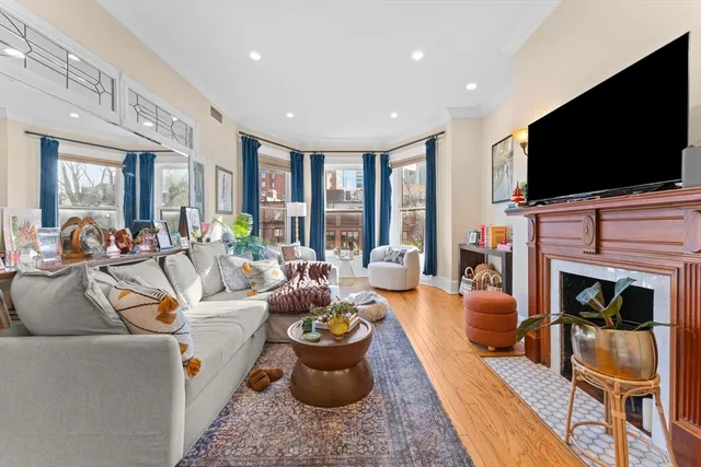 $4,150 | 280 Commonwealth Avenue, Unit 304, Boston, MA 02116