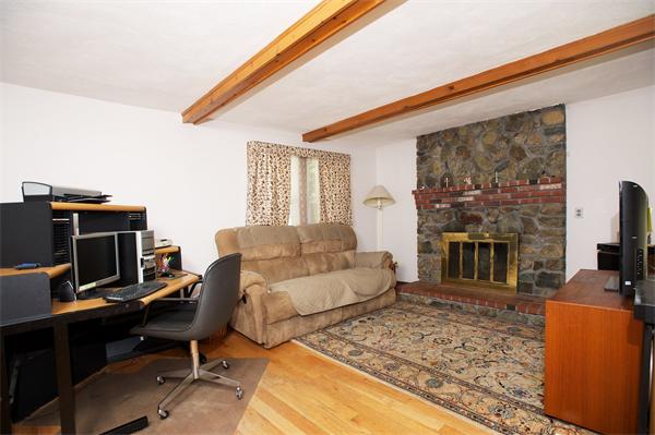 24 Hollytree Road Stoughton, MA 02072 - Photo 11 of 17 Gallery Image 11