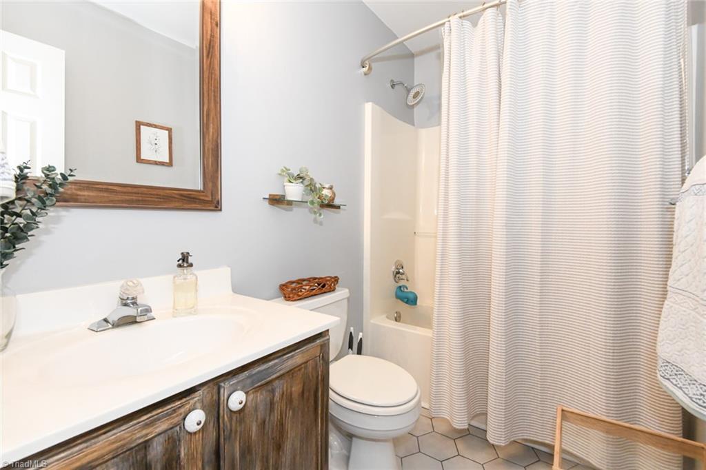 4248 Lake Brandt Road Greensboro, NC 27455 - Photo 20 of 22