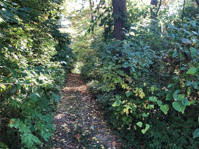 $34,900 | 3420 Rockingham Drive, Florissant, MO 63033