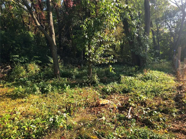 $34,900 | 3420 Rockingham Drive, Florissant, MO 63033