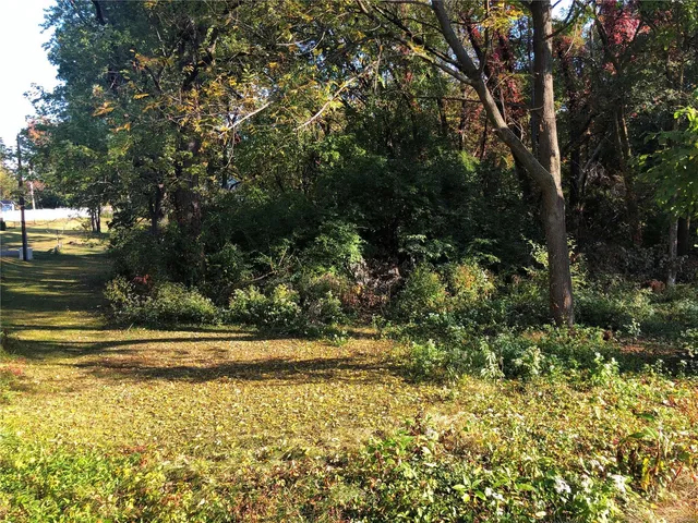 $34,900 | 3420 Rockingham Drive, Florissant, MO 63033