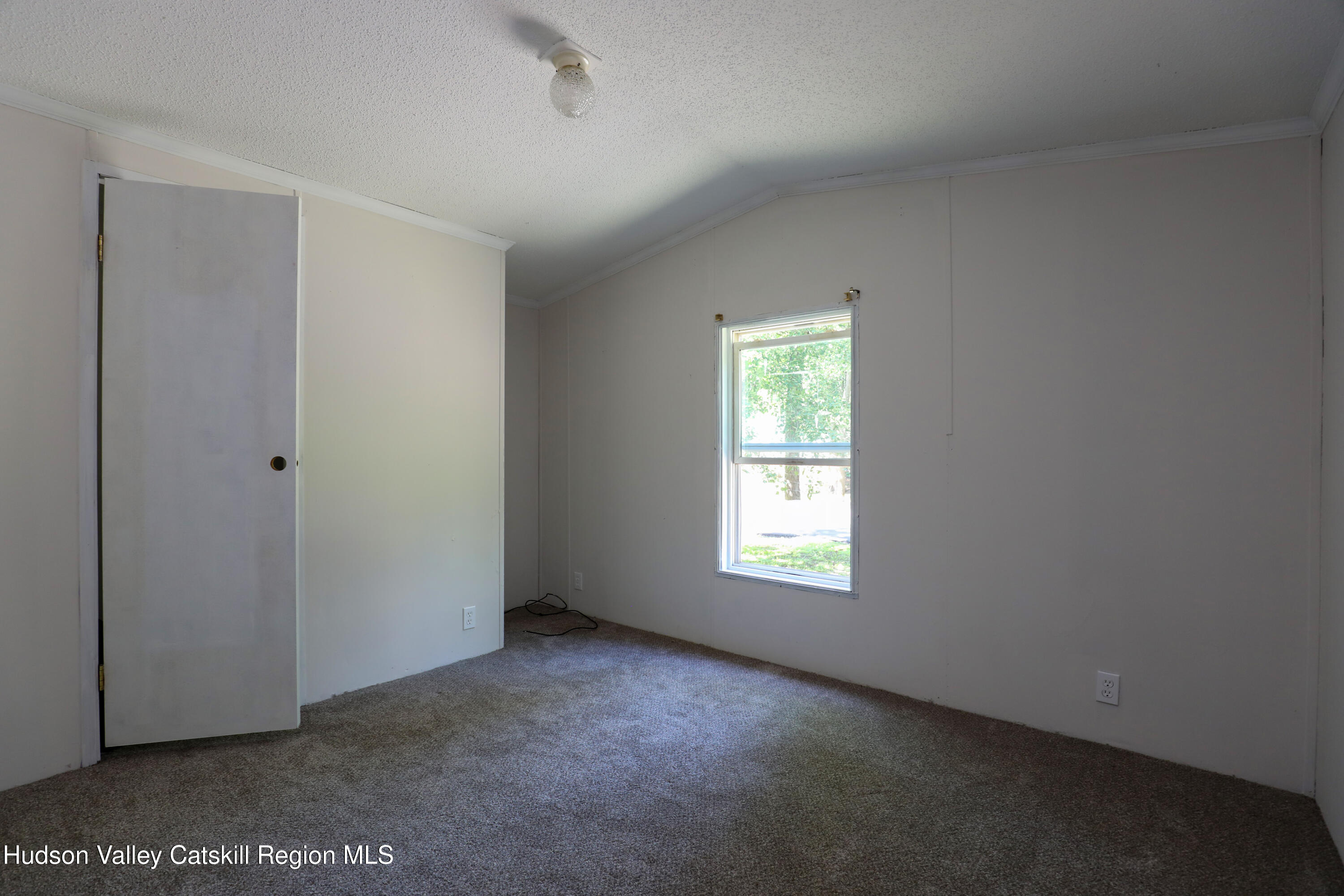 130 Timberwall Road, Unit 37 Saugerties, NY 12477 - Photo 12 of 16 09