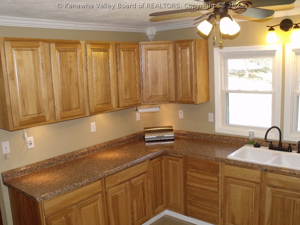 6240 Ripley Road Point Pleasant, WV 25550 - Photo 6 of 19 Gallery Image 6