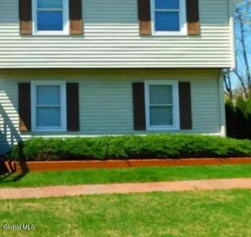 $13,000 | 14 Vanderbilt Avenue, Unit 2, Saratoga Springs, NY 12866